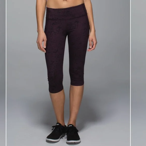 Lululemon Top Speed Crop Star Crushed Black Cherry Size 4 - Picture 2 of 16
